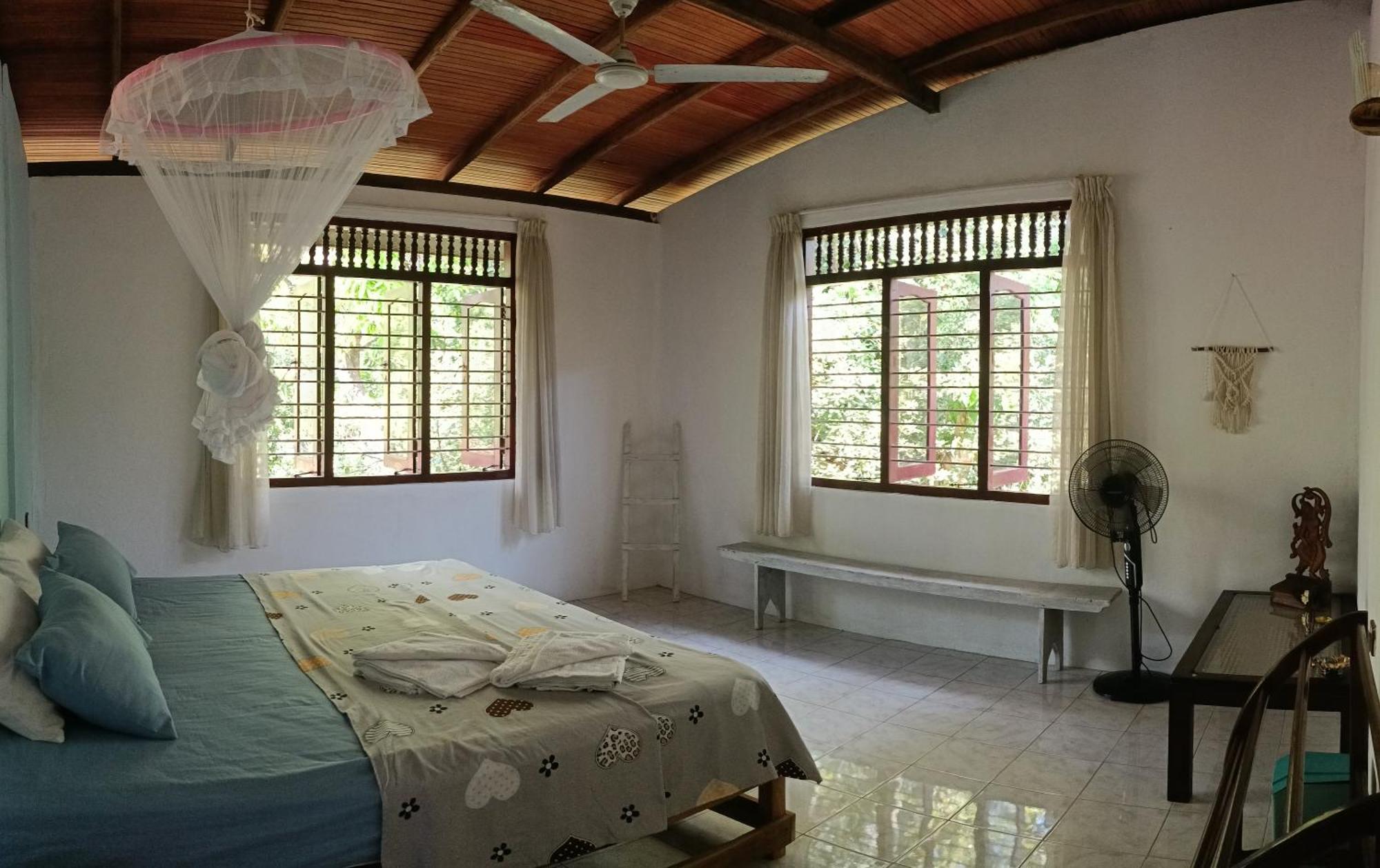 'Kolamba Gedara' Green Apartment Ruwanwella Exterior foto